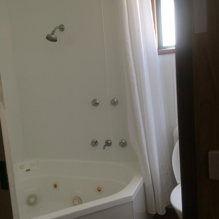 Wagga Wagga Beach Caravan Park Hotel Ruang foto