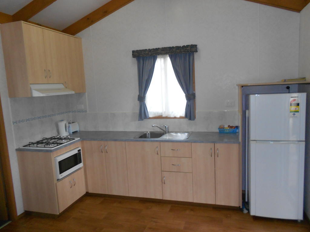 Wagga Wagga Beach Caravan Park Hotel Ruang foto